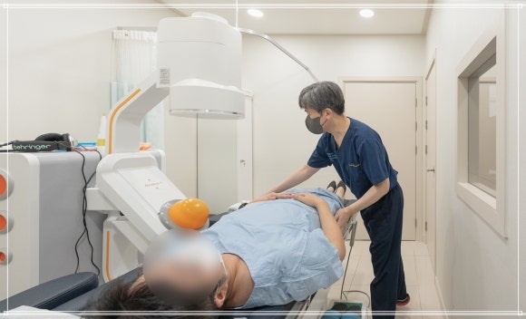 요로결석 재발 관리와 치료 과정을 정리하는 이미지